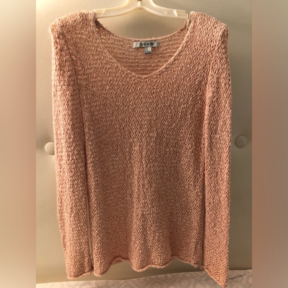 Pullover lightweight stretchy loose knit sweater light pink